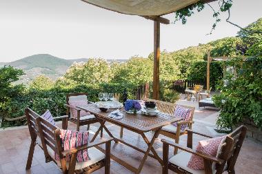 Family holiday home rental near Rome