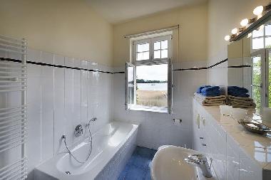 Holiday House in Neuenkirchen (Ostsee-Inseln) or holiday homes and vacation rentals