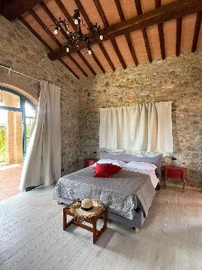 Hotel in Suvereto (Livorno) or holiday homes and vacation rentals