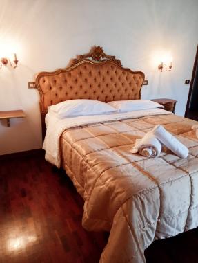 Hotel in Suvereto (Livorno) or holiday homes and vacation rentals