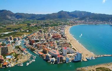 Holiday Apartment in ROSES  (Girona) or holiday homes and vacation rentals