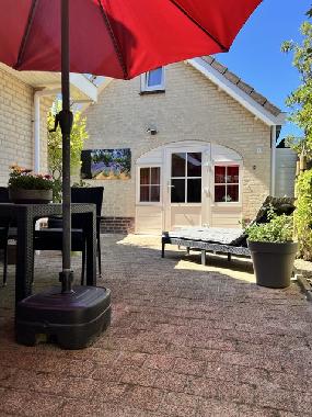 Holiday House in Zoutelande (Zeeland) or holiday homes and vacation rentals