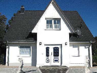 Holiday House in Glowe (Ostsee-Inseln) or holiday homes and vacation rentals
